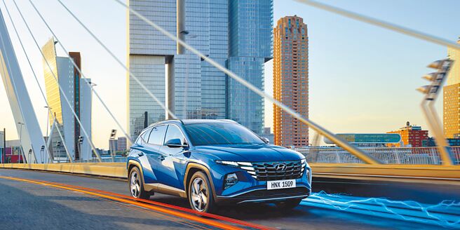 HYUNDAI TUCSON L Turbo Hybrid享最高3万元购车金或高额零利率，加赠前行车纪录器+FSK隔热纸。（南阳实业提供）