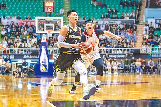 林书豪3日贡献16分、7篮板及2助攻，助国王开季6连胜。（PLG提供）