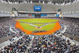 台北大巨蛋糗！启用第二天就漏雨 远雄回应了