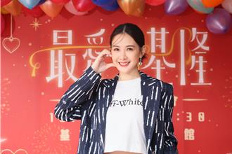 安心亞露甜笑宣布「超狂新身分」 私藏美食名單全曝光