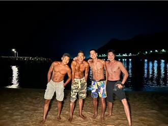 野生梁瀚名上山冬泳露人魚線 男粉親眼見證讚「肌肌硬」