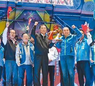 蓝绿抢攻客家票仓 竹苗陆战肉搏