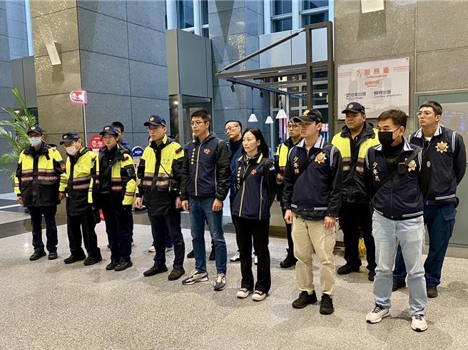 新北歡樂耶誕城警方將投入435名警力，維護安全與交通。（警方提供）