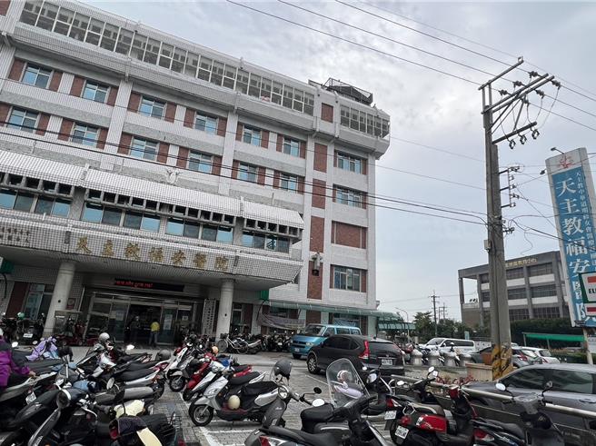 斗南福安医院的医疗团队今年底将离开，改于顺安宫附近成立联合门诊。（周丽兰摄）