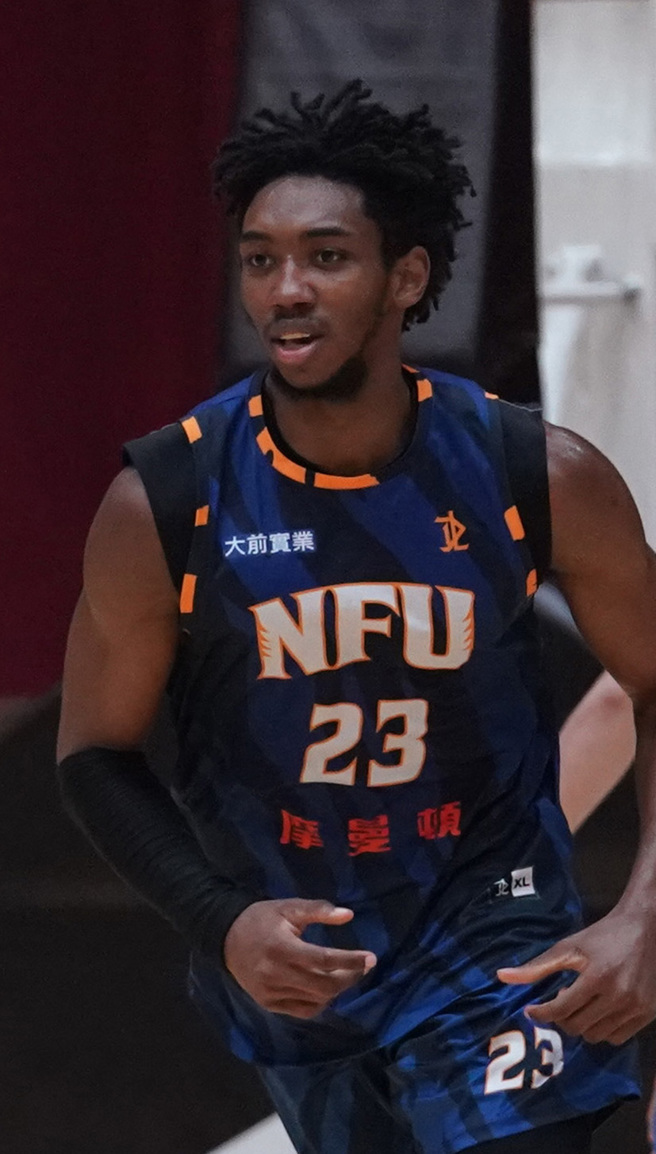 虎尾科大乔纳森24分、22篮板。（大专体总提供）
