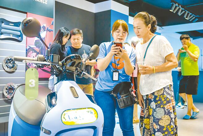 汽机车旧换新减徵政策，让车市一路长红。图／本报资料照片