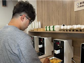 「韓國無人泡麵機」首進駐東海別墅 藝術街「印度咖哩」新店報到