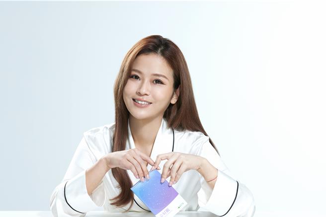 李明珊曾深受失眠困扰。（品牌提供）