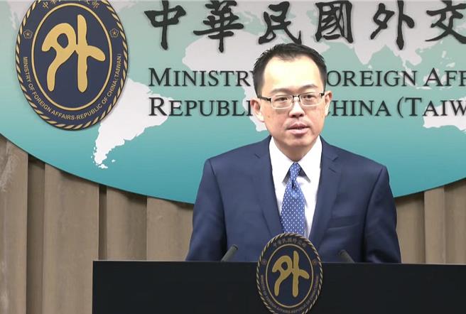 外交部国际组织司副司长李冠德(取自外交部直播画面)