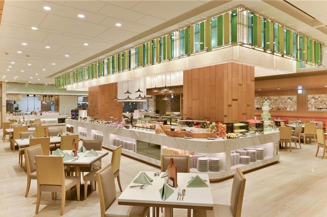 「叙日全日餐厅」供应的冷冻三点蟹，被验出镉超标，饭店已全面停用三点蟹并发出最新声明捍卫权益。(台北六福万怡酒店提供)