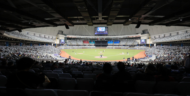 亚锦赛近日于台北大巨蛋举行。(照片/臺北市政府教育局提供)