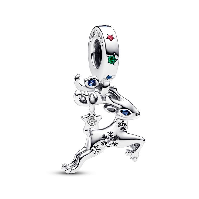 Pandora Moments圣诞魔法驯鹿吊饰，2080元。（Pandora提供）