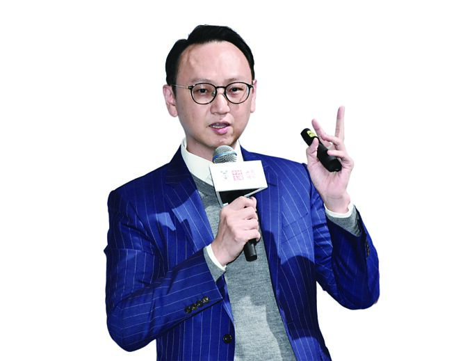 国泰投信理财策略部协理杨正豪