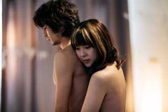 「1男戰2女」露骨床戲0防護措施 女星曝幕後祕辛