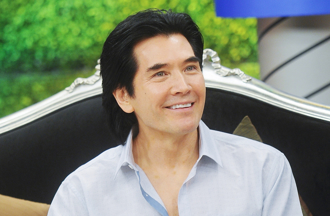 62岁费翔认明显衰老 「拒绝重返年轻」回答被讚教科书