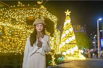 淡水聖誕點燈暨光雕秀 周六老街廣場熱鬧登場