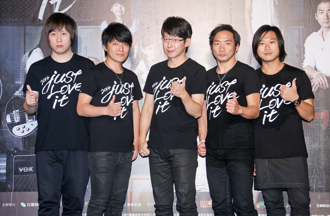 五月天駁對嘴演唱會落幕 舉報博主「首發話藏玄機」