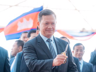 无视人权组织谴责 柬埔寨强迁吴哥窟遗址1万个家庭