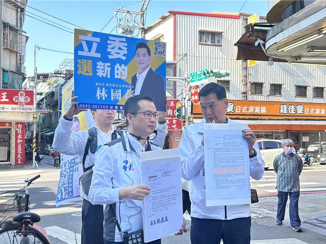 2023年12月8日新北市／針對民進黨總統參選人賴清德老家違建，林國春表示，賴清德為何一拖再拖，質疑根本是特權上身。羅智強表示，賴清德身為副總統，被新北市政府認定房屋是既存違建，卻還在「硬拗」。（劉瑋晴攝）