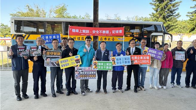 金門監理站成功輔導金門駕訓班成立在地首間普通重型機車駕訓班，完成在國內設有監理站縣市的最後一塊拼圖。(于家麒攝)