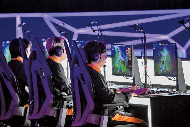 近年來深圳市大力發展電競產業，提出建設國際電競之都的目標，目前深圳的電競產業已超過4000家企業，營收占全大陸50％以上。（新華社）