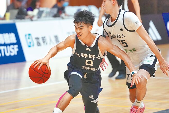 高师队长魏莨哲（左）以身作则，拿下全场最高24分，外加9篮板、6助攻，助队击败南应科大。（大专体总提供）