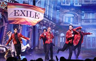 AKIRA北流开唱下台「甜蜜击掌」林志玲 见粉丝做这事感动落泪