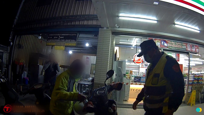 郭姓阿北騎機車去台東看女兒後，要返回高雄時卻迷航350公里到三峽。（翻攝畫面）