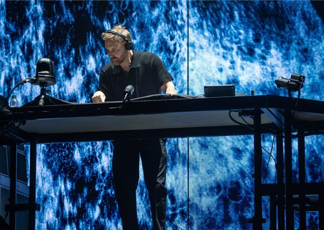 世界百大DJ冠军大卫库塔睽违7年抵台。（UMF提供）