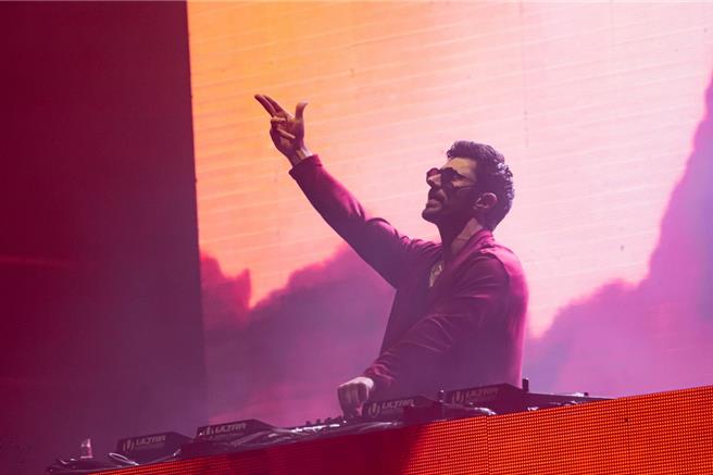 KSHMR在Ultra Taiwan秀超流利中文说「我爱你」，更告白粉丝：「我爱你，我爱台湾！」。（UMF提供）