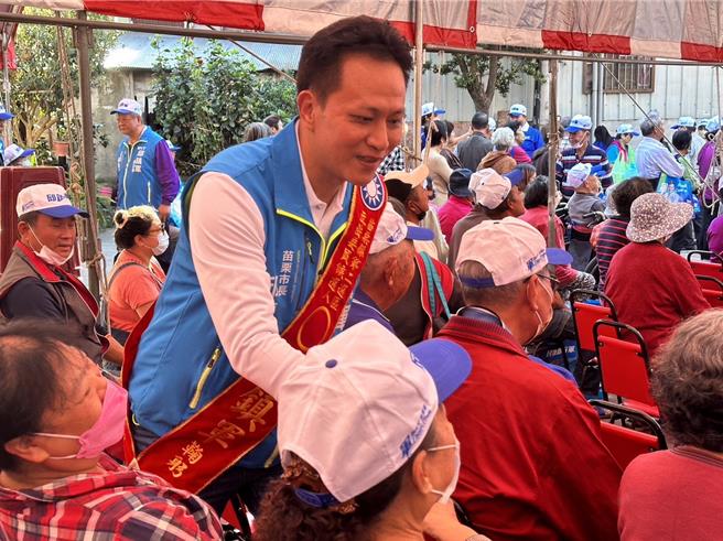 國民黨提名苗栗縣二選區立法參選人邱鎮軍，9日上午成立卓蘭競選總部。（邱鎮軍競總提供／謝明俊苗栗傳真）