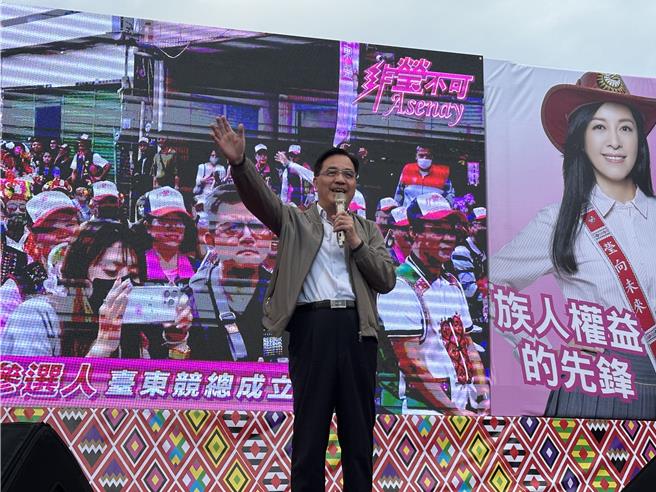原民會主委夷將．拔路兒出席陳瑩競選總部成立活動。（蔡旻妤攝）
