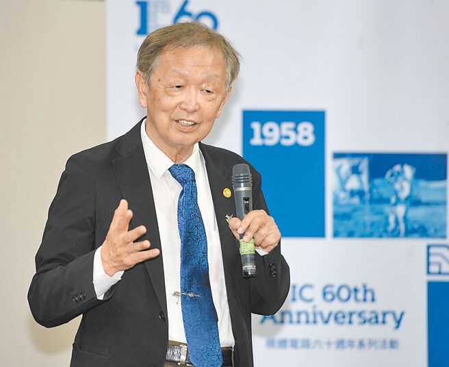 清华大学荣誉讲座教授李家同认为避免社会对立，108课纲对删掉那几篇文章的原因，教育部应该有所解释。（本报资料照片）