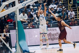 T1聯盟》胡瓏貿末節海灌17分 海神轟翻獵鷹排名升上第3