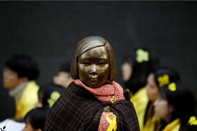 日本政府未就韩国日军「慰安妇」受害者第2起对日索赔案二审判决结果提起上诉，韩国政府对此表明，政府将继续为韩日两国面向未来的合作付出努力。（路透社）