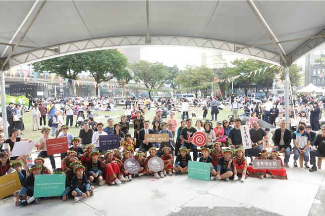 台东慢食节移师至华山文创园区，活动中不使用任何一次性餐具。（台东县政府提供／蔡旻妤台东传真）