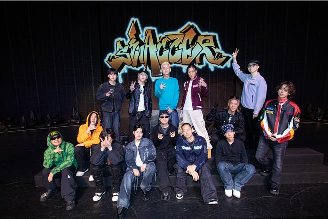 韓流嘻哈演唱會10日開演，共有14位歌手輪番登台。（寬魚國際、D-SHOW提供）