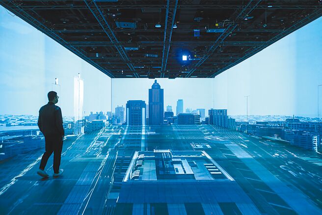 2024年会展产业将全面锁定「生成式AI」，图为5G+4K全沉浸展演场域。（邓博仁摄）