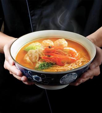 独》首见有「镬气」的虾汤拉麵  新加坡「乐虾拉麵」登台