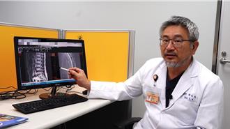 空中飛人求醫！加國富商在台求助尖端脊椎手術迅速康復