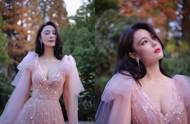 張馨予發布一組粉色照。（圖／微博）