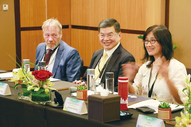 國泰金控總經理李長庚參與COP28。圖／國泰金提供