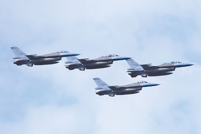 140架F-16V改裝完成，空軍再向美國採購66架新機，預計2026年交機，台灣F-16V戰機數量將成為全球第一。（本報資料照片）