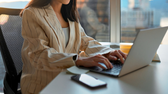 國立大學畢業「薪水比保全低」他崩潰 網見職業：就是打雜的