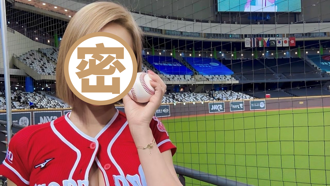 亞錦賽最辣風景 正妹球迷太激動「鈕扣噴飛」E波走光