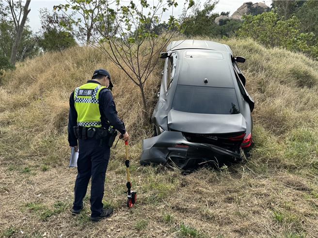 藝人何潤東執導浪漫喜劇《不如海邊吹吹風》，赴金門縣取景出車禍。（于家麒攝）