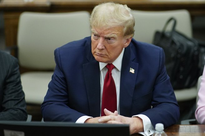 根據路透社/易普索（Reuters/Ipsos）最新民調顯示，川普的競爭對手中，沒有人的支持率與他接近。（圖/美聯社）
