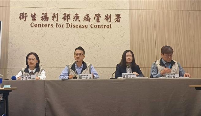 疾病管制署說明，國內上周新增34例新冠併發症死亡、3例流感死亡。（王家瑜攝）