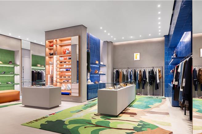 店舖內裝以Loewe Casa風格為主。（Loewe提供／黃唯淯台北傳真）