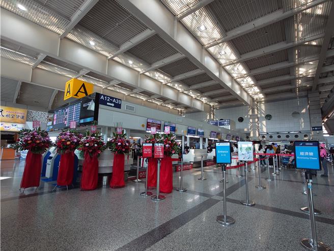 中国南方航空上周才刚復航高雄武汉航线，却在本周就宣布停飞到1月11日，民眾认为目前客源不足以支撑该航线。（任义宇摄）